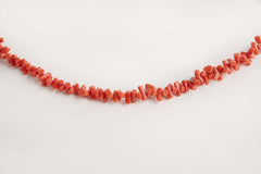 Collana a sciarpa in corallo e perle
