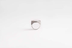 Anello con cammeo inciso a mano