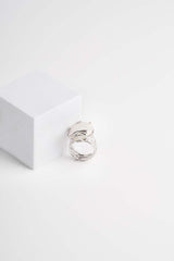 Anello con perla scaramazza