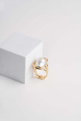 Anello con perla scaramazza