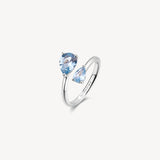 Anello in argento rodiato 925‰ con pear cubic zirconia colore light sapphire. Misura 16.