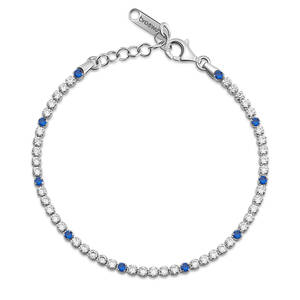 Bracciale tennis in argento rodiato 925‰ con cubic zirconia chiari e cubic zirconia colore sapphire. Lunghezza 18cm.