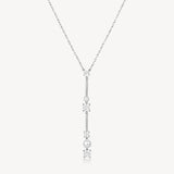 Collana girocollo in argento rodiato 925‰ con perle di conchiglia e cubic zirconia.