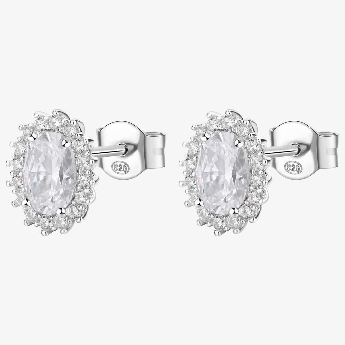 Orecchini Kate in argento rodiato 925‰ con oval cubic zirconia.